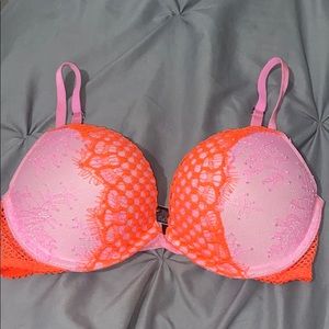 Victoria Secret Bombshell Bra